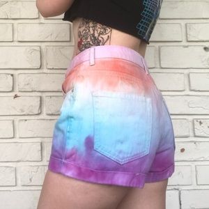 RAINBOW HIGH WAISTED SHORTS